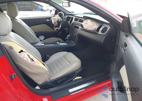 2013 Ford Mustang V6 Premium from USA, damaged, VIN 1ZVBP8EM3D5227140